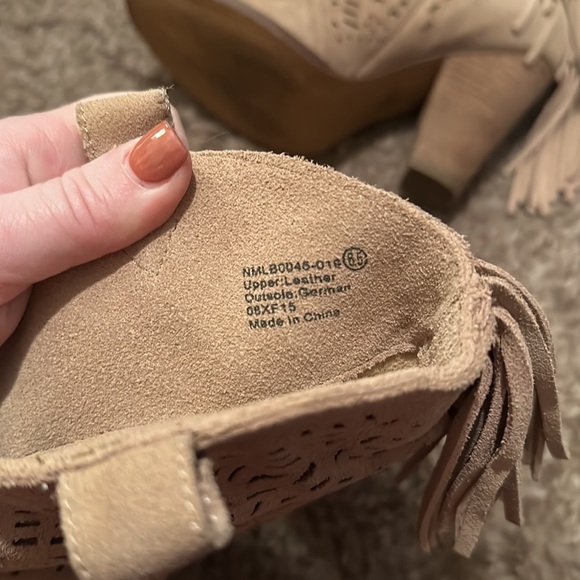 Slouchy Fringe booties - Picture 6 of 7